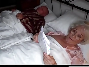70 nenek sialan a keras ayam sementara dia suami sedang beristirahat