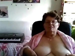 Flashing granny from webcamhooker us chubby buxom bosom