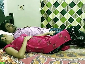 Sexy indian wife and weak husband penis stout nehi hota caught in hidden cam