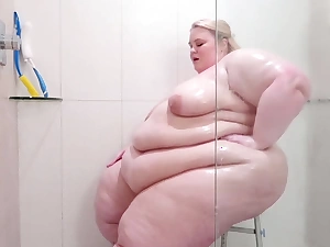 Ssbbw Showering Her Folds Coupled with About meanderings